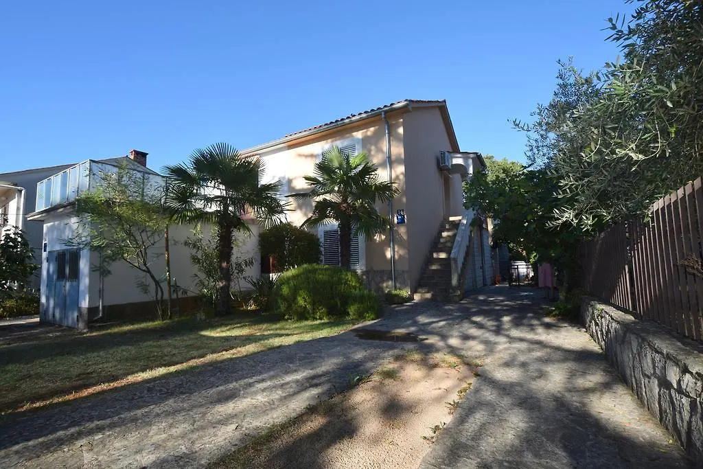 Apartment Magdica Malinska